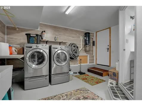 20044 S Fischers Mill Road Oregon City OR 97045