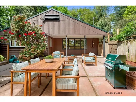 4025 SW 6th Avenue Drive Portland OR 97239