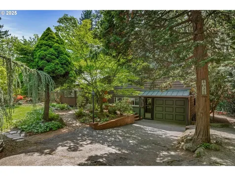 4025 SW 6th Avenue Drive Portland OR 97239