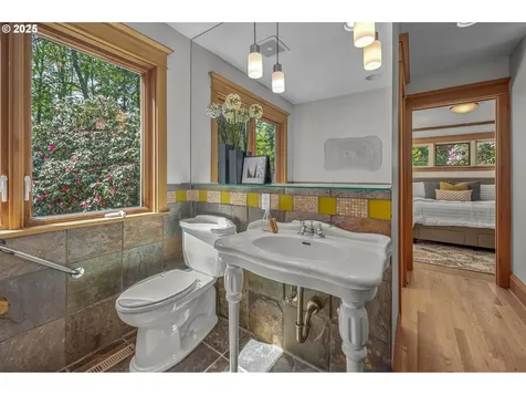 4025 SW 6th Avenue Drive Portland OR 97239