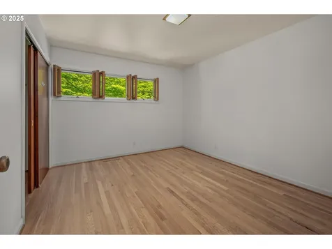 4025 SW 6th Avenue Drive Portland OR 97239