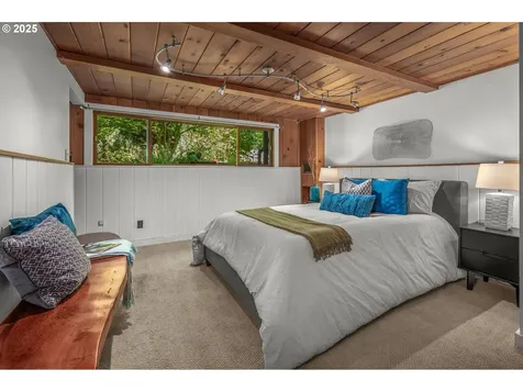 4025 SW 6th Avenue Drive Portland OR 97239