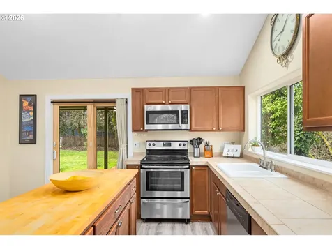 855 NW 114th Avenue Portland OR 97229