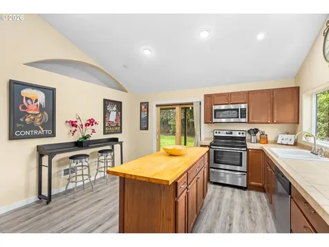 855 NW 114th Avenue Portland OR 97229
