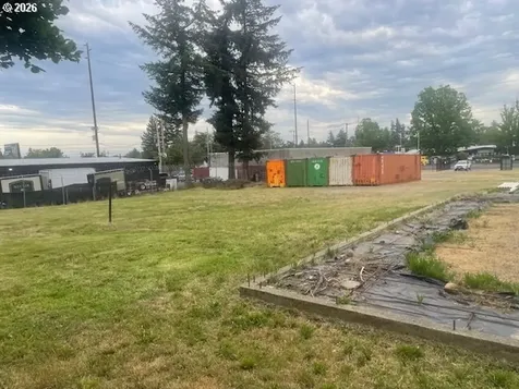 16119 SE Stark Street Portland OR 97233