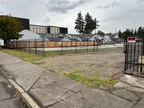 16119 SE Stark Street Portland OR 97233