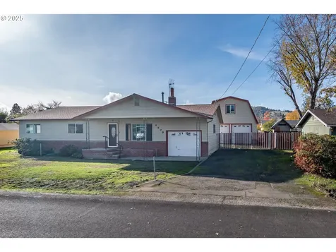 4072 Hanna Street Roseburg OR 97471