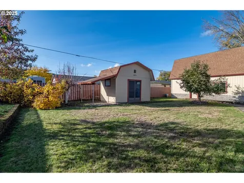 4072 Hanna Street Roseburg OR 97471