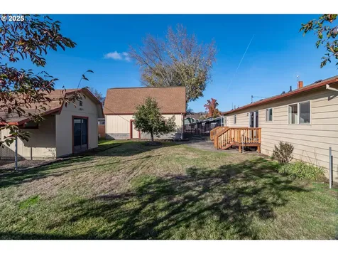 4072 Hanna Street Roseburg OR 97471