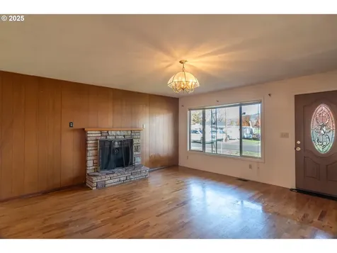 4072 Hanna Street Roseburg OR 97471