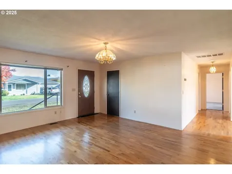4072 Hanna Street Roseburg OR 97471