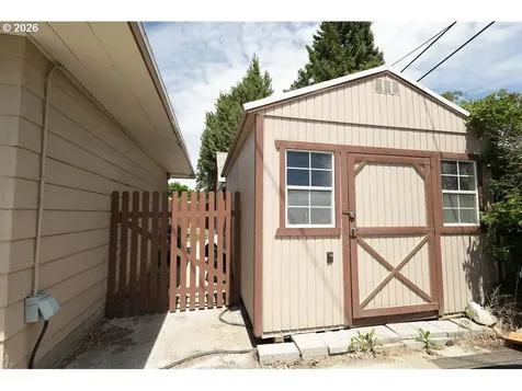 3300 9th Drive Baker City OR 97814