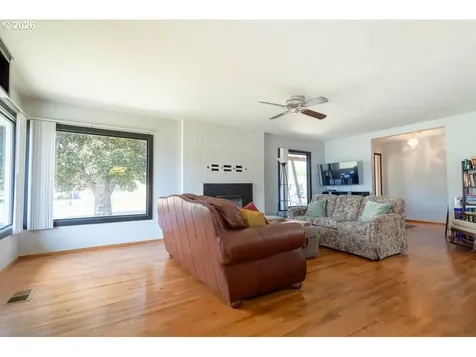 3300 9th Drive Baker City OR 97814
