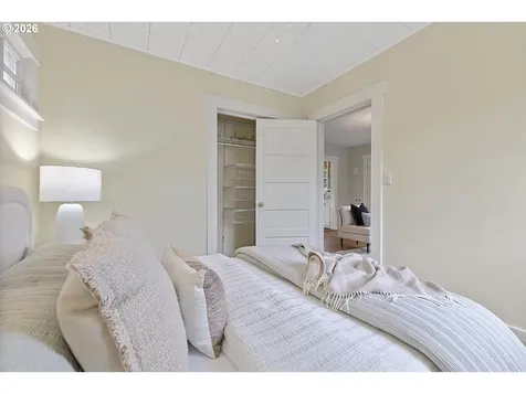 6333 SE 58th Avenue Portland OR 97206
