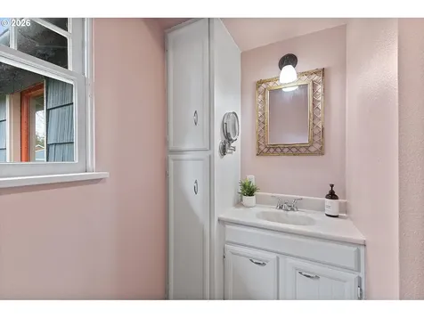 6333 SE 58th Avenue Portland OR 97206
