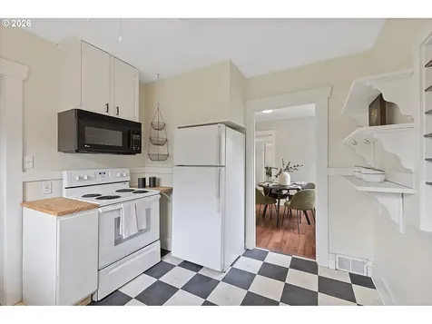6333 SE 58th Avenue Portland OR 97206