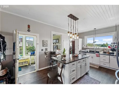 360 1st Avenue Coos Bay OR 97420