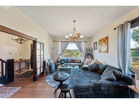360 1st Avenue Coos Bay OR 97420