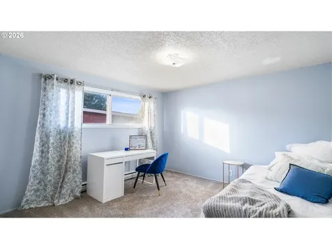610 Colonial Drive Springfield OR 97477