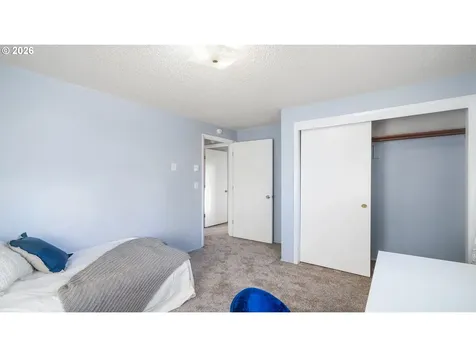 610 Colonial Drive Springfield OR 97477