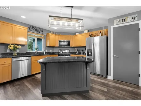 753 SW Kalmia Avenue Warrenton OR 97146