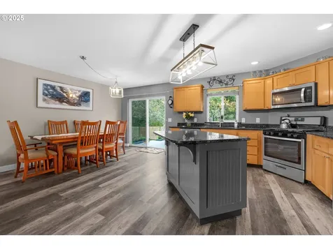 753 SW Kalmia Avenue Warrenton OR 97146