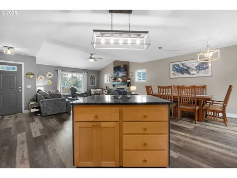 753 SW Kalmia Avenue Warrenton OR 97146