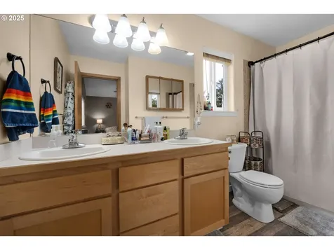 753 SW Kalmia Avenue Warrenton OR 97146