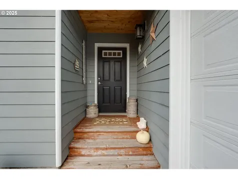 753 SW Kalmia Avenue Warrenton OR 97146
