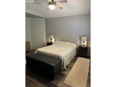 753 SW Kalmia Avenue Warrenton OR 97146