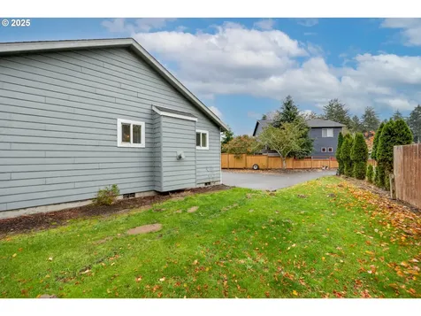 753 SW Kalmia Avenue Warrenton OR 97146