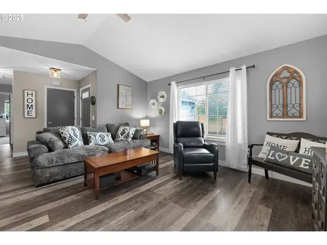 753 SW Kalmia Avenue Warrenton OR 97146
