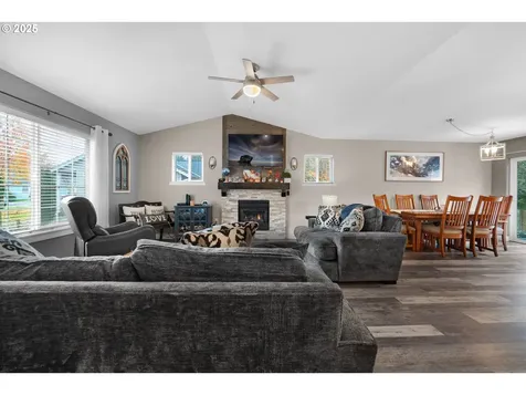 753 SW Kalmia Avenue Warrenton OR 97146