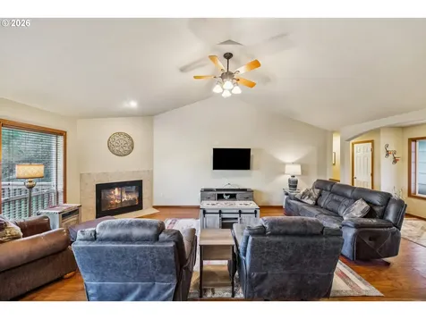 3550 NW Blacktail Drive Mcminnville OR 97128