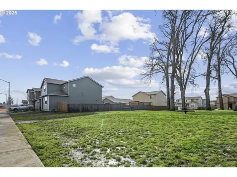854 N Valley Drive Molalla OR 97038