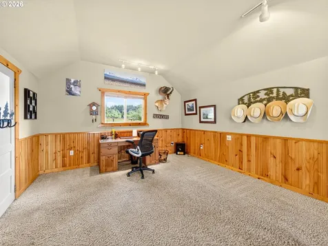 20556 S May Road Oregon City OR 97045