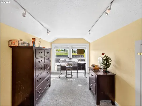 20556 S May Road Oregon City OR 97045