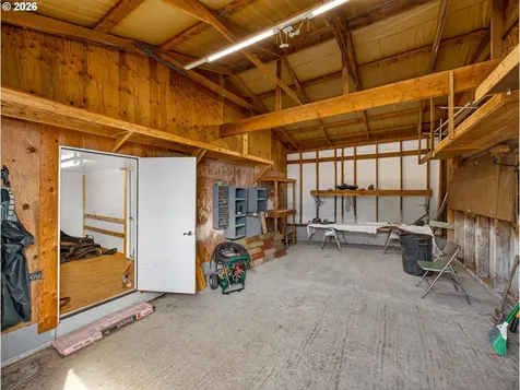 20556 S May Road Oregon City OR 97045