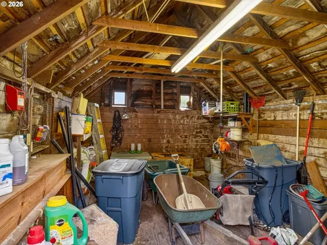 20556 S May Road Oregon City OR 97045