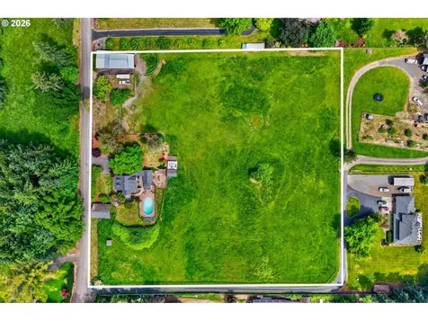 20556 S May Road Oregon City OR 97045