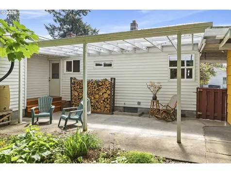 8437 NE Going Place Portland OR 97220