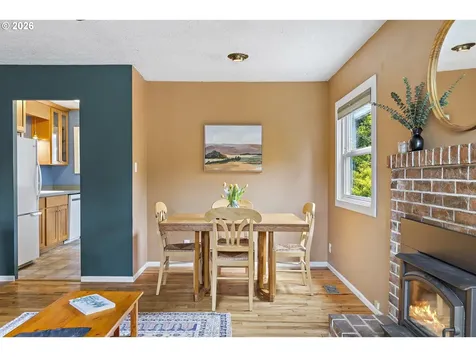 8437 NE Going Place Portland OR 97220