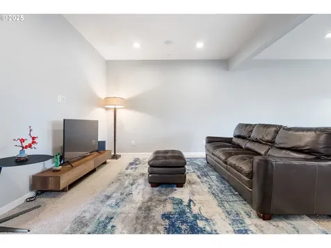 12258 SW Versailles Road Portland OR 97224