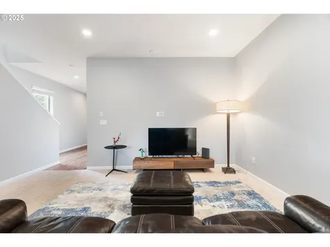 12258 SW Versailles Road Portland OR 97224