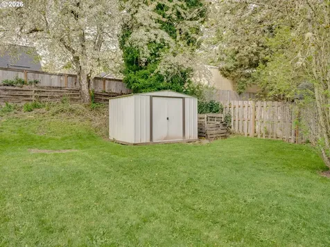 207 NW Ash Street Mcminnville OR 97128