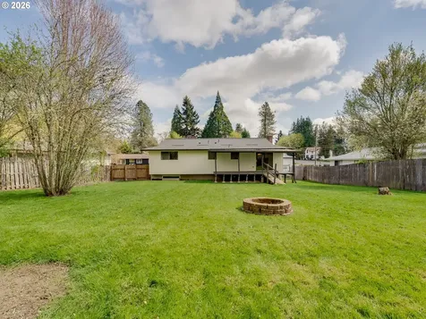 207 NW Ash Street Mcminnville OR 97128
