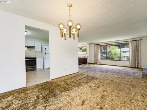207 NW Ash Street Mcminnville OR 97128