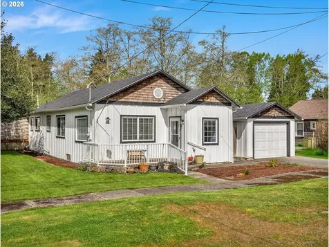 45 SW Birch Court Warrenton OR 97146