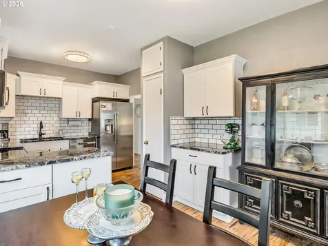 45 SW Birch Court Warrenton OR 97146