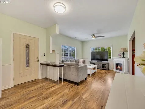 45 SW Birch Court Warrenton OR 97146